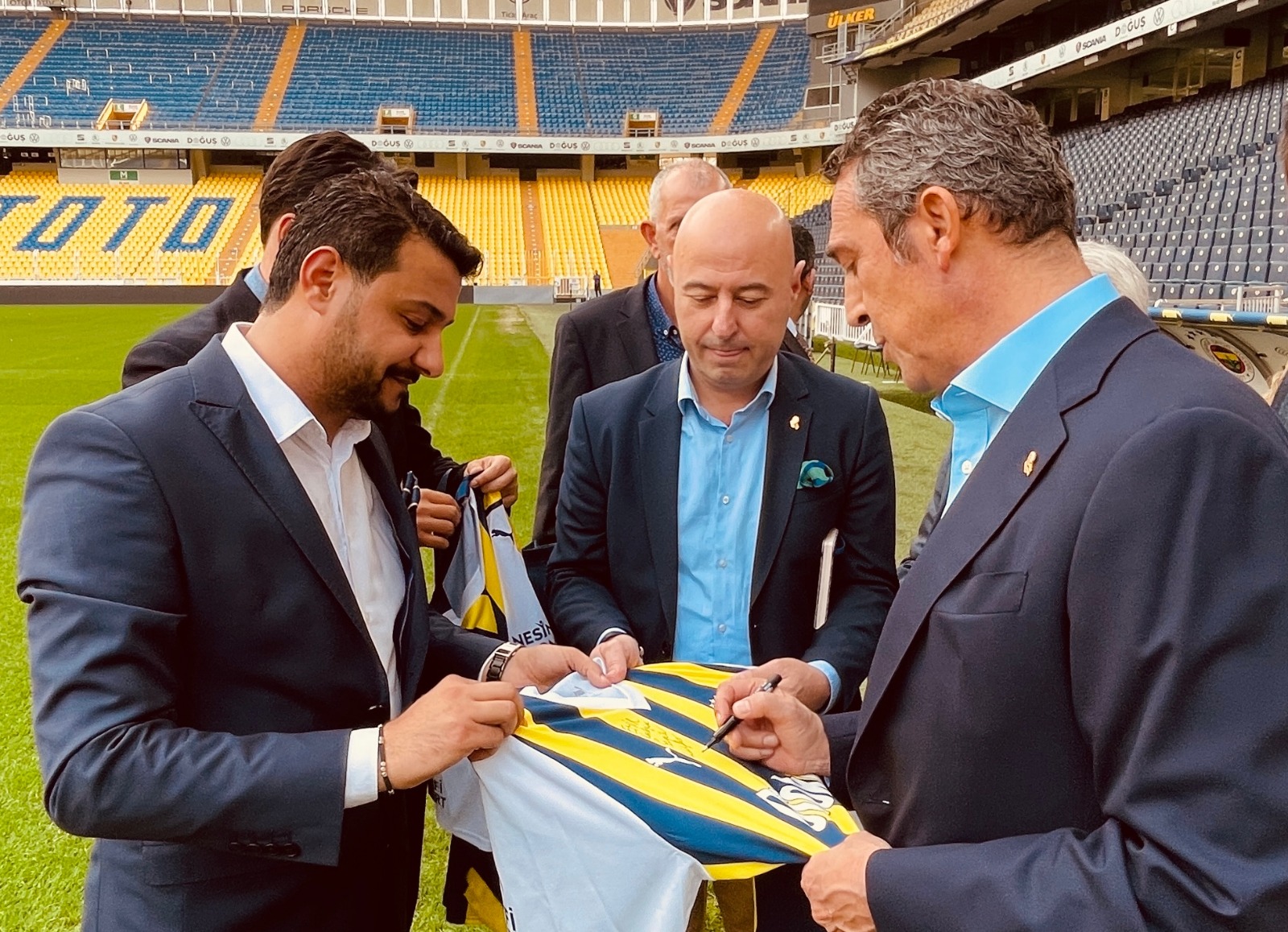 ALÄ° KOÃ‡'TAN Ã‡ORUMLU TARAFTARA BÃœYÃœK SÃœRPRÄ°ZÂ 